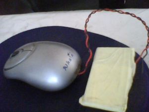 Cel Baterai Nokia Pisang dan CDMA dalam lakban kuning.